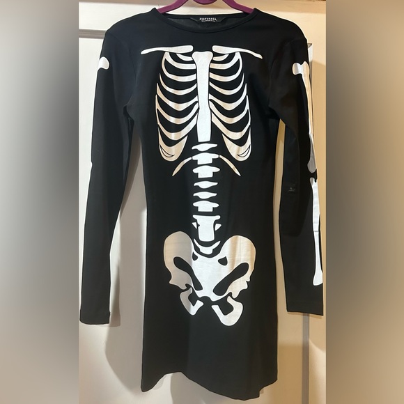 Disturbia Dresses & Skirts - Disturbia Black and White Skeleton Print Midi Dress